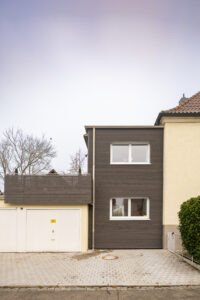 Hausanbau in Holzbauweise Hausanbau in Holzbauweise im Bestand